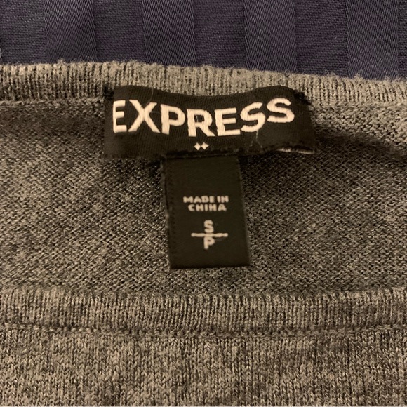 Express Grey Long Sleeve Top “Love” Size Small - Picture 4 of 8
